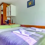 Filipovic, 3 Min Walk To The * Split