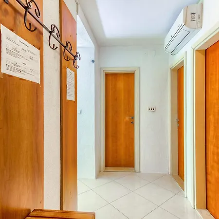 Filipovic, 3 Min Walk To The Appartement Split