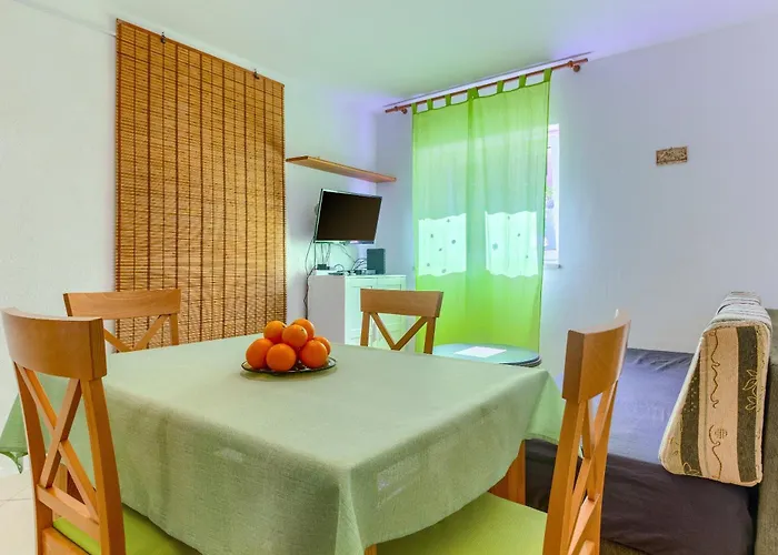 Filipovic, 3 Min Walk To The Appartement *