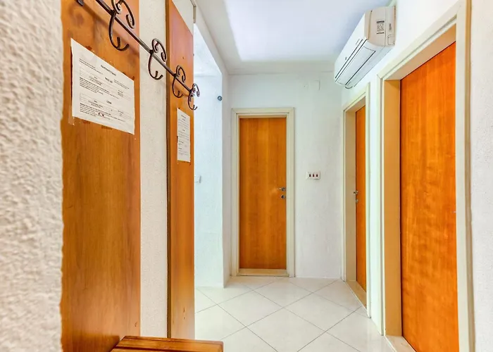Filipovic, 3 Min Walk To The Appartement Split
